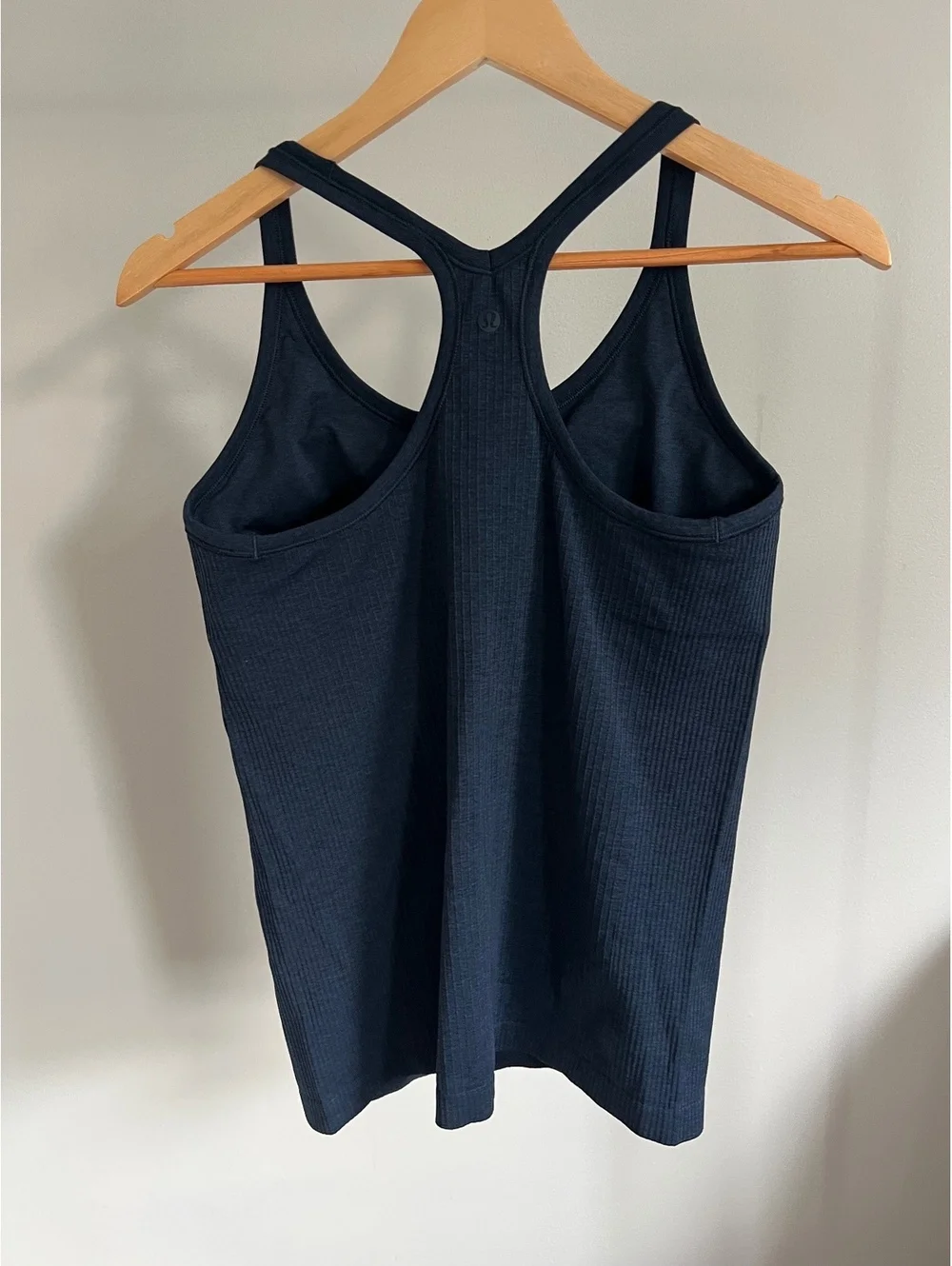 Lululemon Ribbed Racerback Tank Top Built-In Bra Navy Blue Size 10